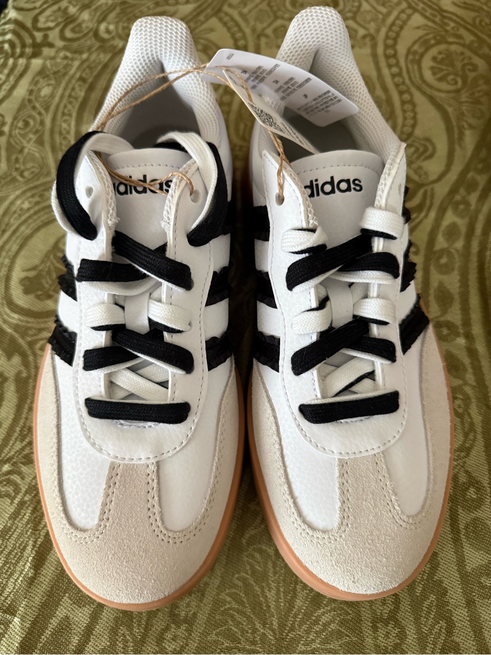 Adidas Barreda Womens Sneakers in White, Black & Tan New